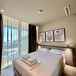 Green Condo Hotel Palase 3* Palasë