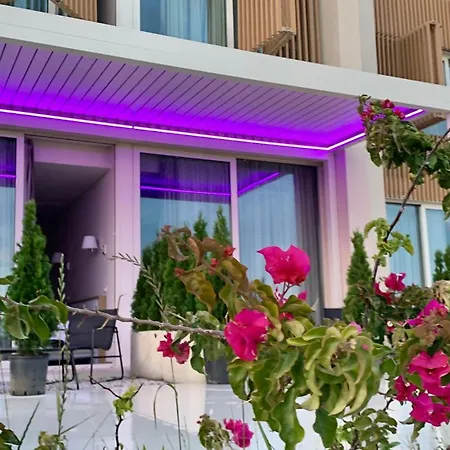 Green Condo Hotel Palase