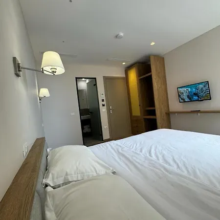 Aparthotel Green Condo Hotel Palase Palasë