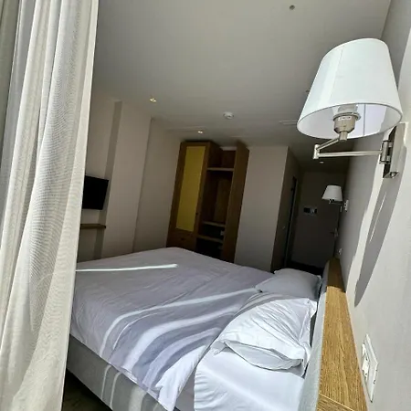 Green Condo Hotel Palase Aparthotel *