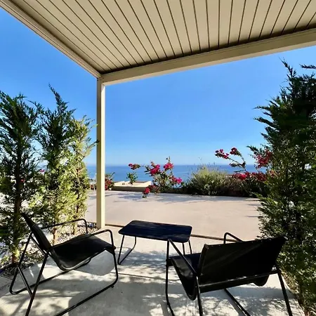 Green Condo Hotel Palase 3* Palasë