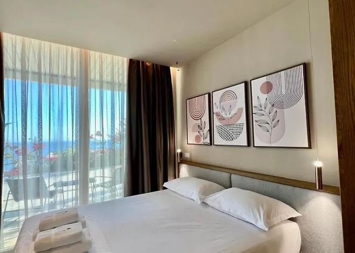 Green Condo Hotel Palase Palasa