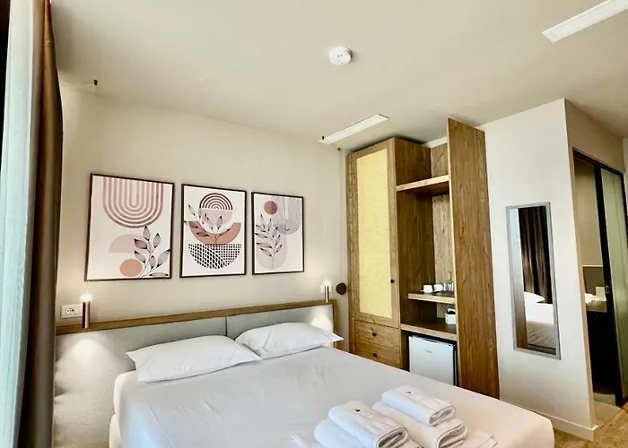 Green Condo Hotel Palase
