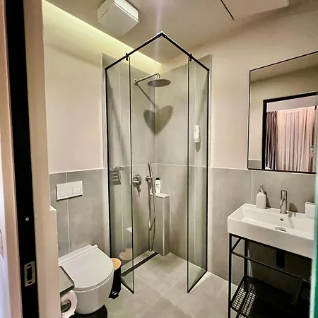 Green Condo Hotel Palase 3* Palasë
