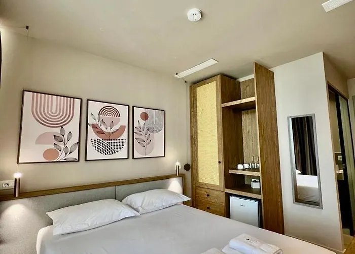 Green Condo Hotel Palase 3* 팔라서